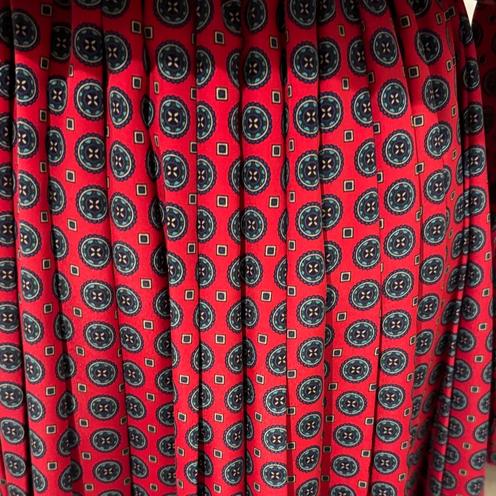 Vtg Leslie Fay  Red Patterned Dress - Picture 12 of 13